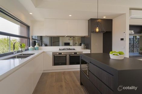 Property photo of 2/1 Glen Orme Avenue McKinnon VIC 3204