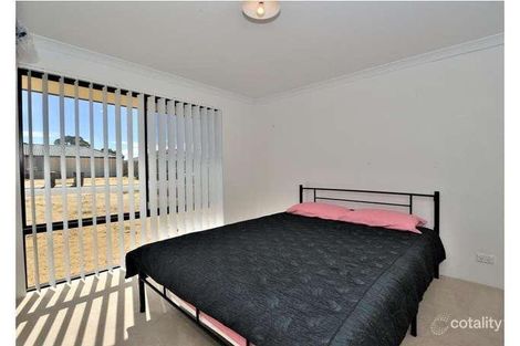 Property photo of 4 Holywell Street Middle Swan WA 6056