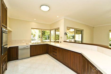 Property photo of 5 Luhrs Court Mundaring WA 6073