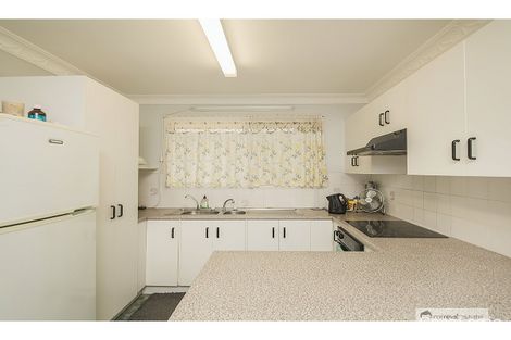 Property photo of 26 Grevillea Drive Kawana QLD 4701