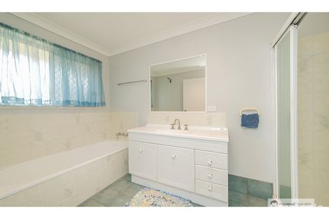 Property photo of 26 Grevillea Drive Kawana QLD 4701