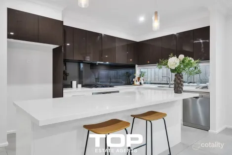 Property photo of 26 Orpington Drive Clyde North VIC 3978
