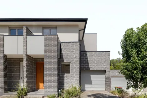 Property photo of 24/2 Ambrose Treacy Drive Bundoora VIC 3083