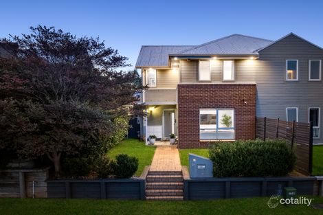 18 St Simon Cl, Blair Athol, NSW 2560