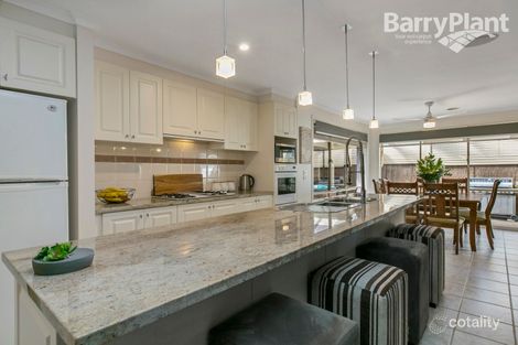 16 Cromford Cres, Narre Warren South, VIC 3805