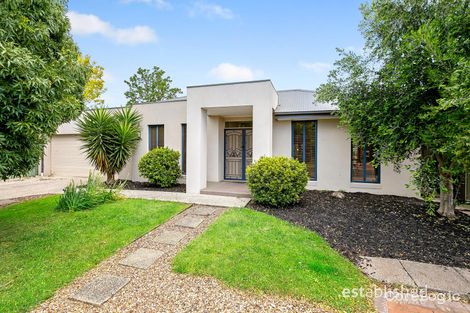 Property photo of 98 Glastonbury Circuit Point Cook VIC 3030