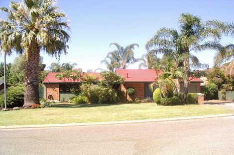Property photo of 81 Hawford Way Willetton WA 6155