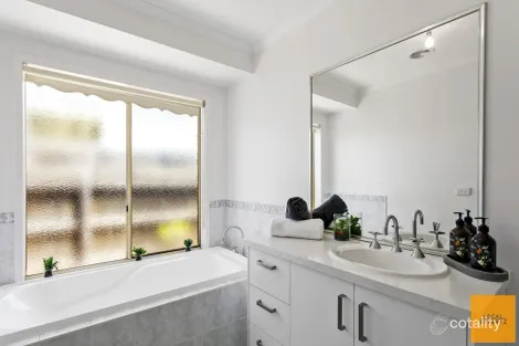 Property photo of 319 Coburns Road Harkness VIC 3337