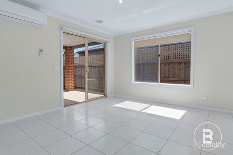 Property photo of 18 Drever Place Maddingley VIC 3340