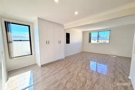 Property photo of 26 Eaglehawk Street Heckenberg NSW 2168