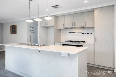 Property photo of 7 Sandpatch Parkway Eglinton WA 6034