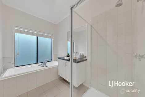 Property photo of 5 Dorrington Street Point Cook VIC 3030