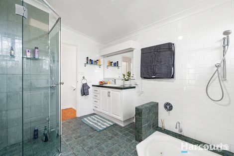 Property photo of 6 Paris Crescent Valentine NSW 2280