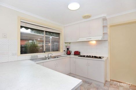 Property photo of 18 Azarow Circuit Croydon South VIC 3136