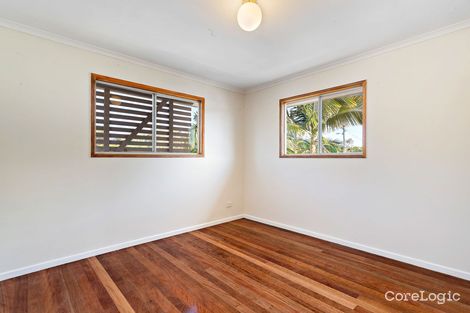 Property photo of 14 James Road Beachmere QLD 4510