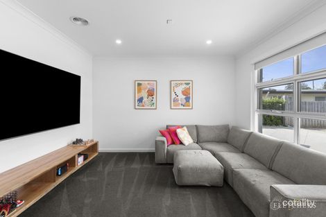Property photo of 2/14 Bellarine Highway Queenscliff VIC 3225