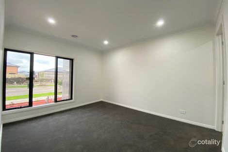 Property photo of 5 Limehouse Avenue Wollert VIC 3750