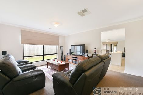 Property photo of 8 Osborn Court Berwick VIC 3806
