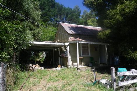 Property photo of 10 Mechanics Lane Barrys Reef VIC 3458