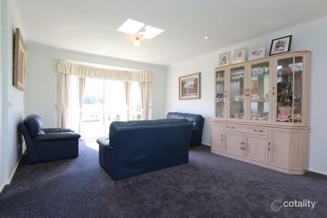 Property photo of 2 Cabarita Close Bolwarra Heights NSW 2320