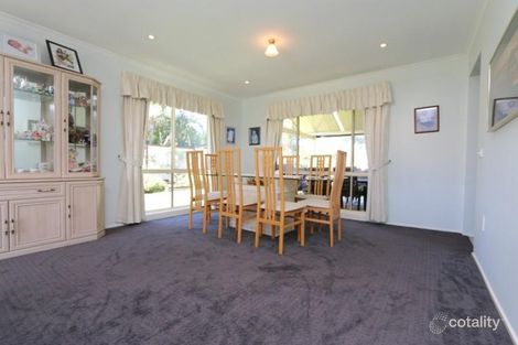 Property photo of 2 Cabarita Close Bolwarra Heights NSW 2320