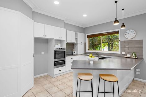 Property photo of 2 Regency Place Kennington VIC 3550