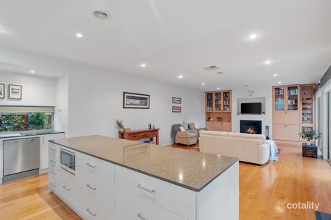 Property photo of 2 Breckenridge Place Macleod VIC 3085