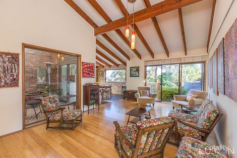 Property photo of 6 Mildenhall Place Fraser ACT 2615