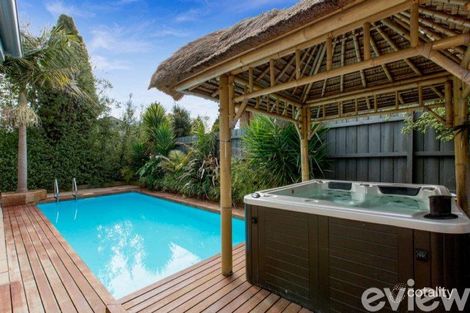 Property photo of 30 Jinchilla Avenue Frankston South VIC 3199