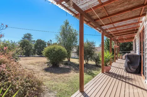 Property photo of 105 Cowper Street Tenterfield NSW 2372