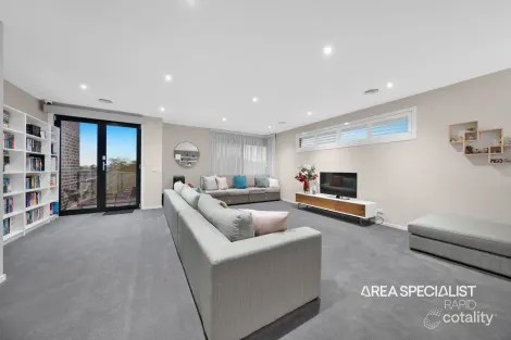 Property photo of 2 Tallrush Street Clyde North VIC 3978