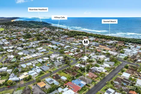 Property photo of 14 Eighth Avenue Sawtell NSW 2452