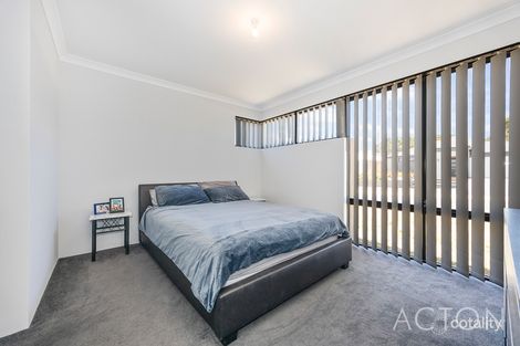 Property photo of 9 Broadhurst Way Two Rocks WA 6037