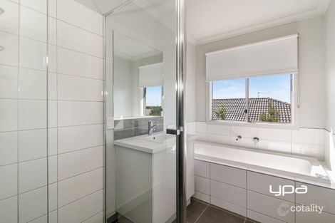 Property photo of 46 Rosenthal Boulevard Sunbury VIC 3429