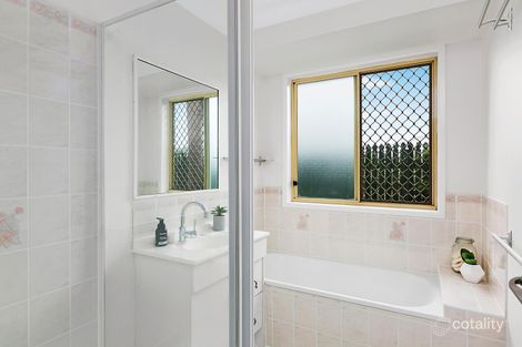 Property photo of 1 Hotham Close Parkhurst QLD 4702