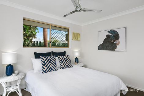 Property photo of 1 Hotham Close Parkhurst QLD 4702