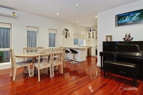 Property photo of 2/83 Mayfield Drive Mount Waverley VIC 3149