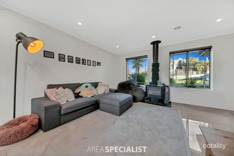 Property photo of 46 Ralph Crescent Hampton Park VIC 3976