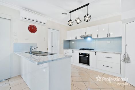 Property photo of 8 Stella Way Hoppers Crossing VIC 3029