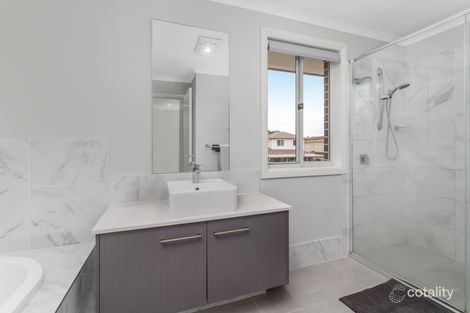 Property photo of 40 Denver Road St Clair NSW 2759