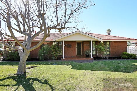 Property photo of 2 Muir Place Halls Head WA 6210