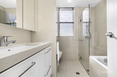 Property photo of 18/121-125 Cook Road Centennial Park NSW 2021