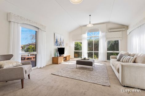 Property photo of 12 Wattlebird Court Burwood VIC 3125