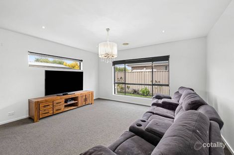 Property photo of 10 Rundell Place Alfredton VIC 3350