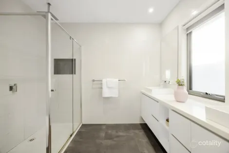 Property photo of 26 Veneto Grove Greenvale VIC 3059