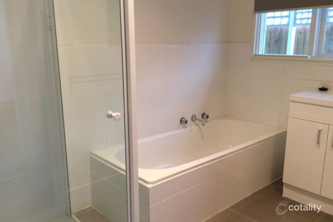 Property photo of 35 Kareela Road Frankston VIC 3199