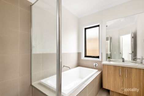 Property photo of 9 Chaffey Square Corio VIC 3214