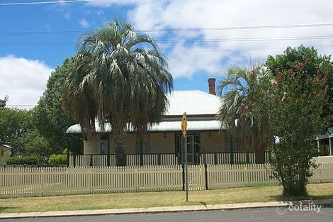 106 Dragon St, Warwick, QLD 4370