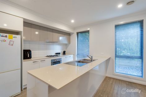 Property photo of 79 Regatta Drive Craigieburn VIC 3064