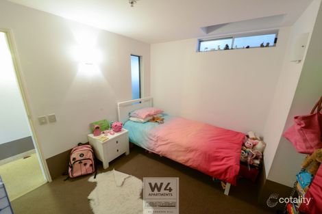 Property photo of 666/8 Skyring Terrace Teneriffe QLD 4005